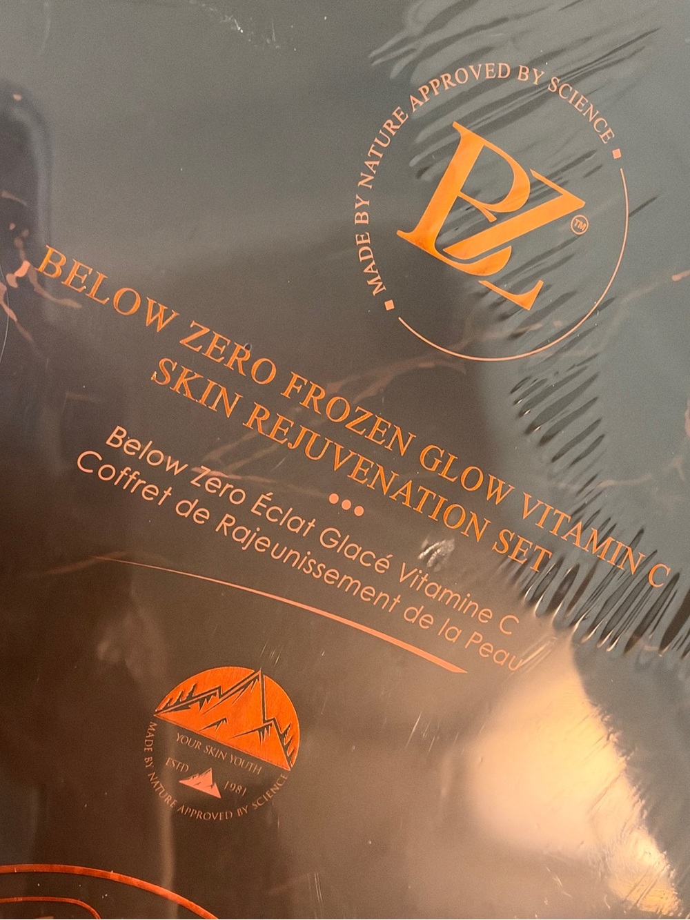 Below Zero Frozen Glow Vitamin C Skin Rejuvenation Set - NEW / sealed